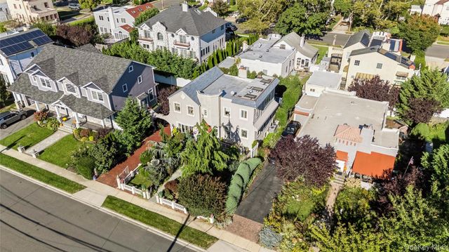 315 wynsum Avenue, Merrick, NY 11566