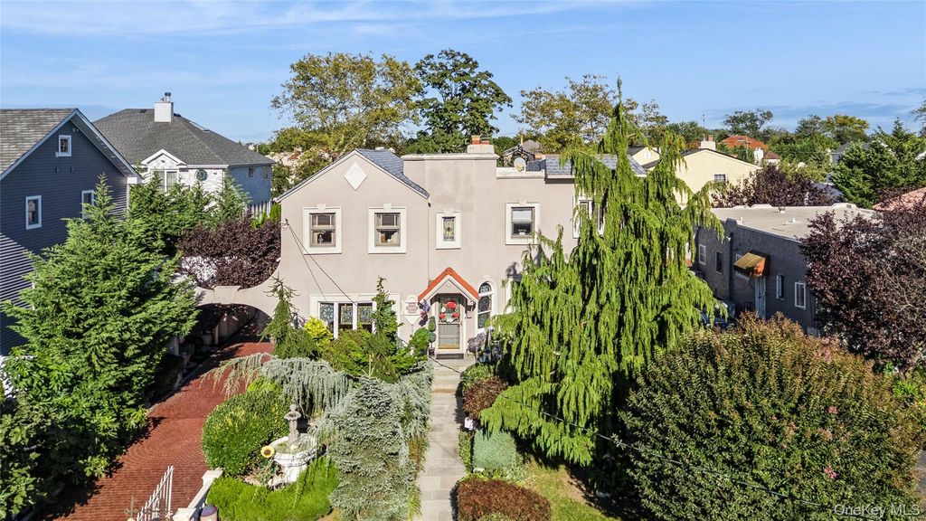 315 wynsum Avenue, Merrick, NY 11566