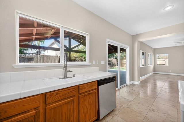 1619 7th St, Hughson, CA 95326