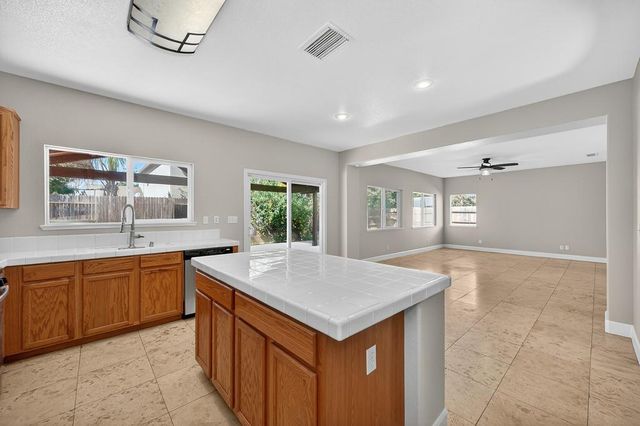 1619 7th St, Hughson, CA 95326