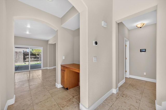 1619 7th St, Hughson, CA 95326