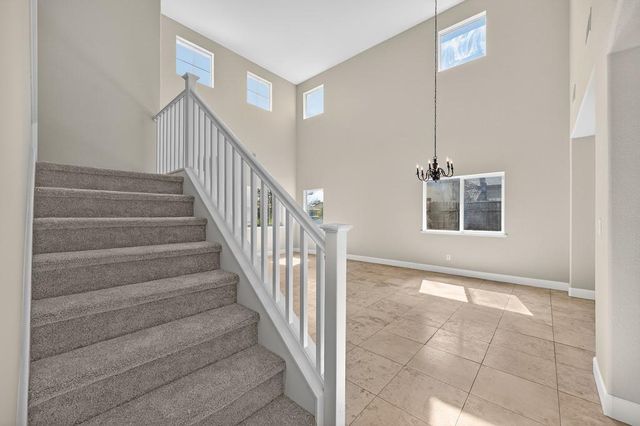 1619 7th St, Hughson, CA 95326