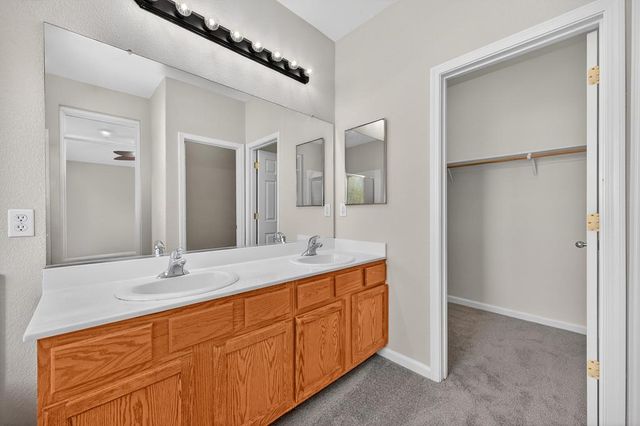 1619 7th St, Hughson, CA 95326