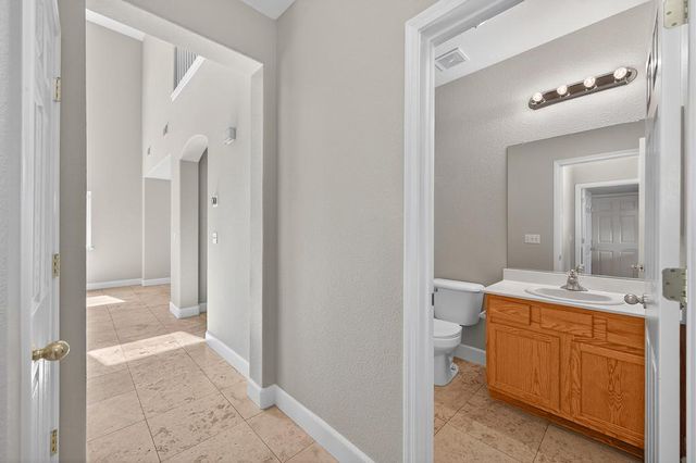 1619 7th St, Hughson, CA 95326