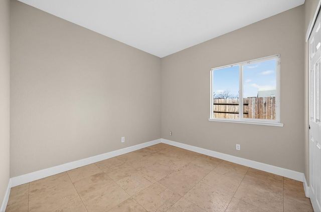 1619 7th St, Hughson, CA 95326