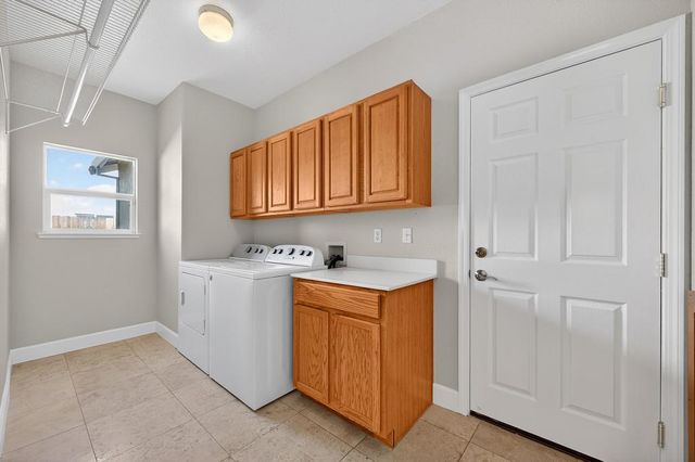 1619 7th St, Hughson, CA 95326