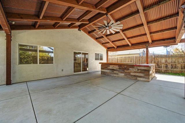 1619 7th St, Hughson, CA 95326