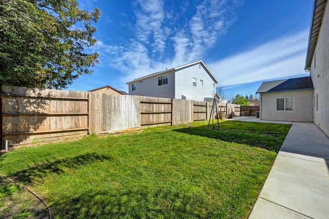 1619 7th St, Hughson, CA 95326