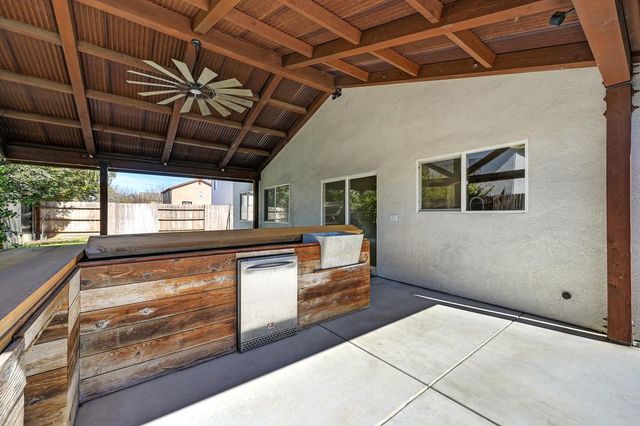 1619 7th St, Hughson, CA 95326