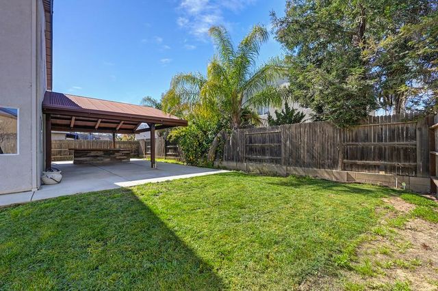 1619 7th St, Hughson, CA 95326