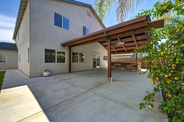 1619 7th St, Hughson, CA 95326