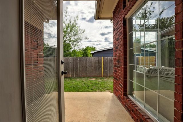 6121 SE 6th Street, Midwest City, OK 73110