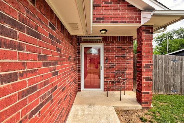 6121 SE 6th Street, Midwest City, OK 73110