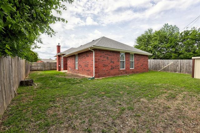 6121 SE 6th Street, Midwest City, OK 73110