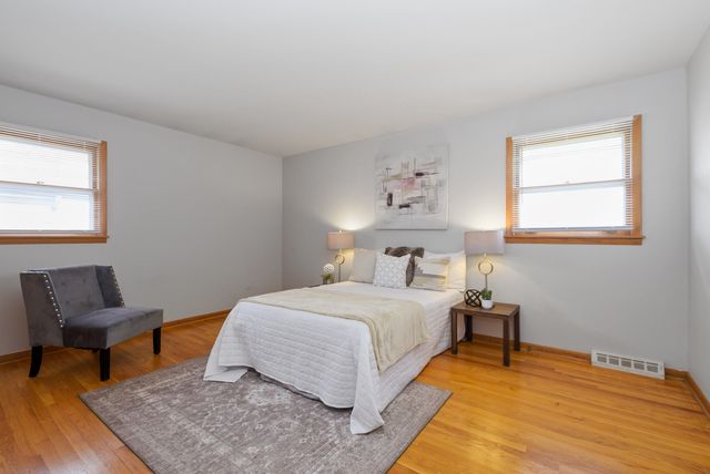 12853 S Cedar Lane, Palos Heights, IL 60463