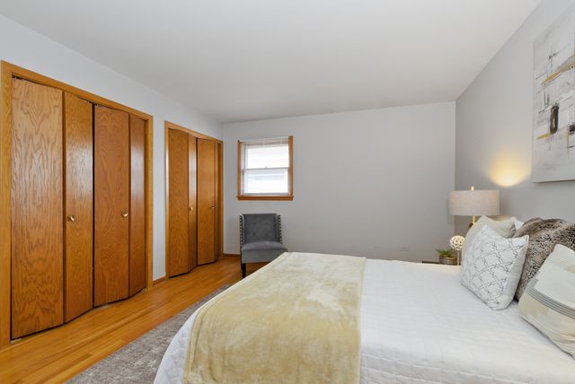 12853 S Cedar Lane, Palos Heights, IL 60463