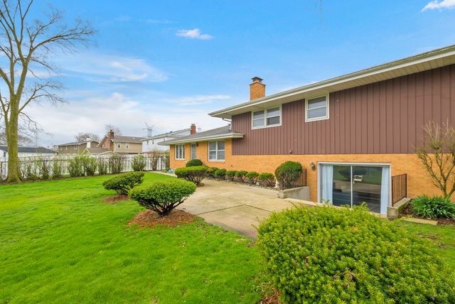 12853 S Cedar Lane, Palos Heights, IL 60463