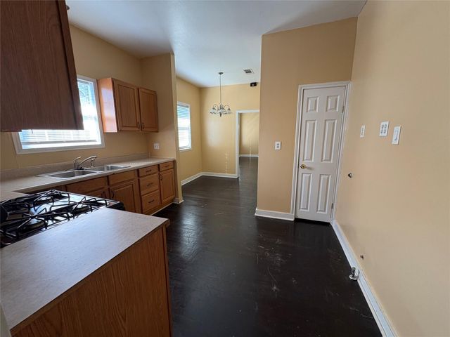 5234 Claremont Street, Houston, TX 77023