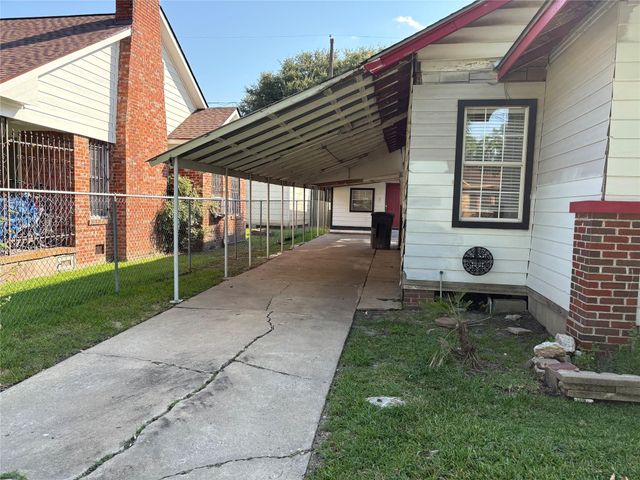 5234 Claremont Street, Houston, TX 77023