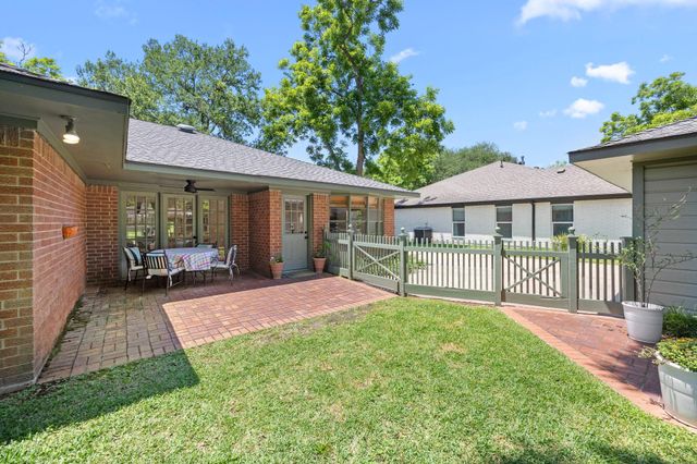 603 Alcorn Street, Sugar Land, TX 77478
