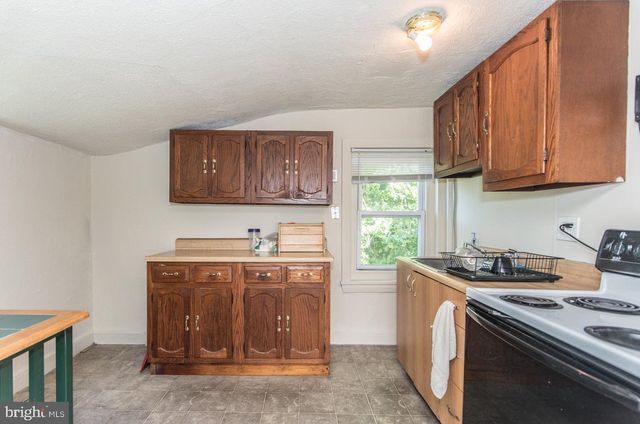 169 STATE RD, Bensalem, PA 19020