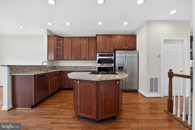 4519 FAIR VALLEY DR, Fairfax, VA 22033