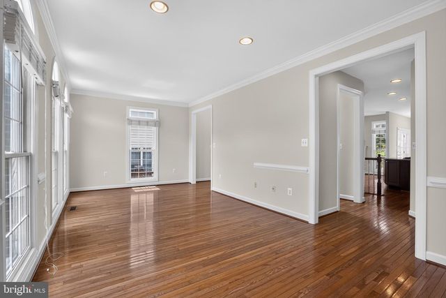 4519 FAIR VALLEY DR, Fairfax, VA 22033