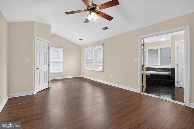 4519 FAIR VALLEY DR, Fairfax, VA 22033