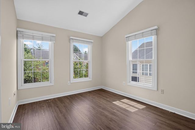 4519 FAIR VALLEY DR, Fairfax, VA 22033