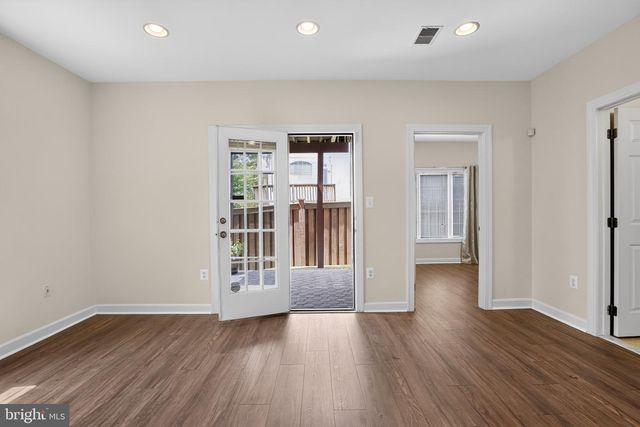 4519 FAIR VALLEY DR, Fairfax, VA 22033