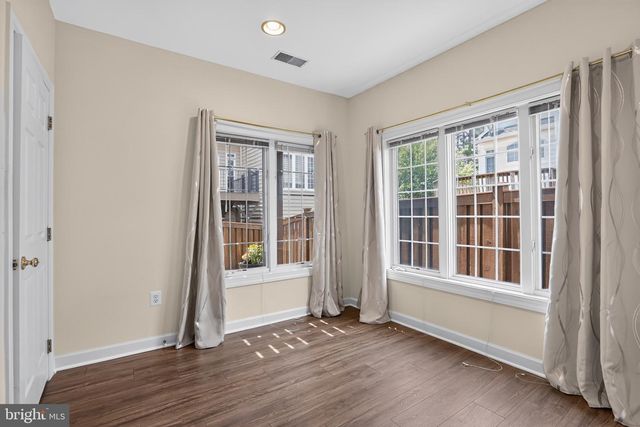 4519 FAIR VALLEY DR, Fairfax, VA 22033