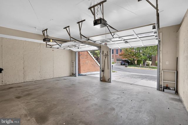 4519 FAIR VALLEY DR, Fairfax, VA 22033