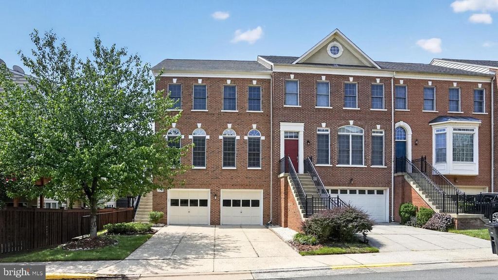 4519 FAIR VALLEY DR, Fairfax, VA 22033