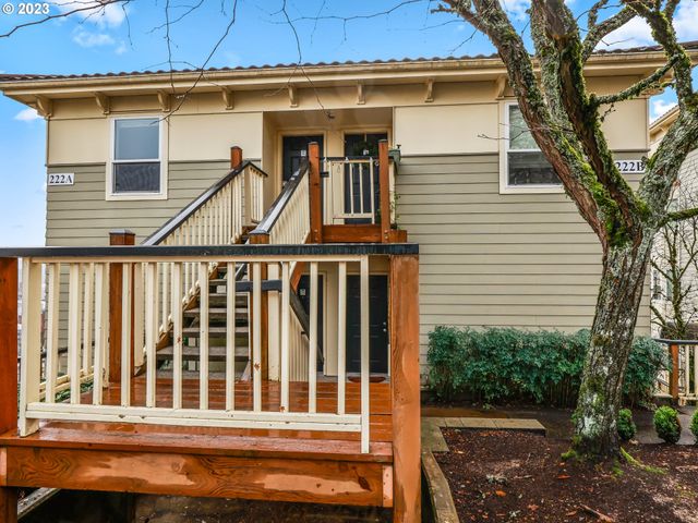 222 Nw UPTOWN Ter, Portland, OR 97210