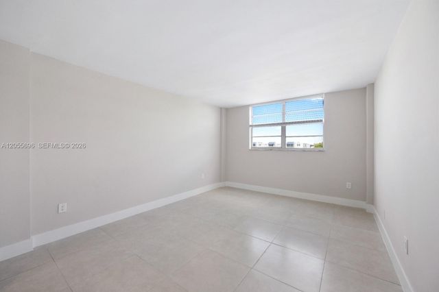 14165 SW 87th St D-505, Miami, FL 33183
