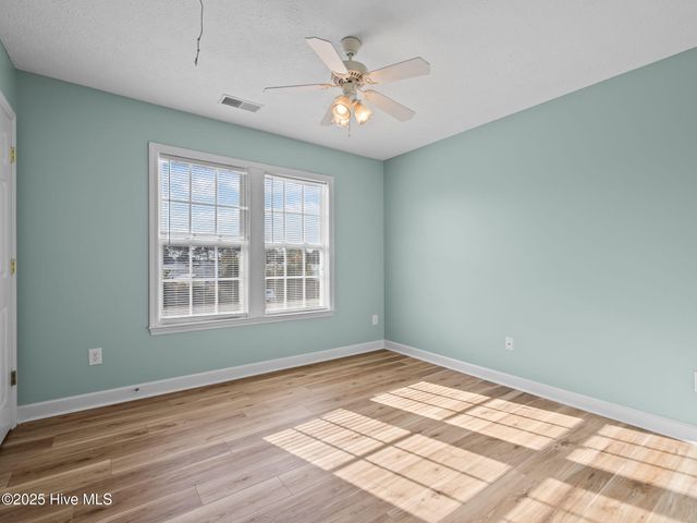 116 Hickory Shores Drive, Newport, NC 28570