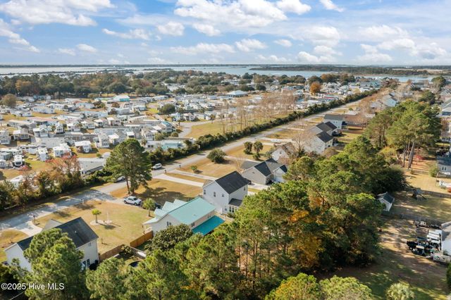 116 Hickory Shores Drive, Newport, NC 28570