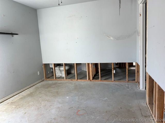 606 N 9 Street, Collinsville, OK 74021