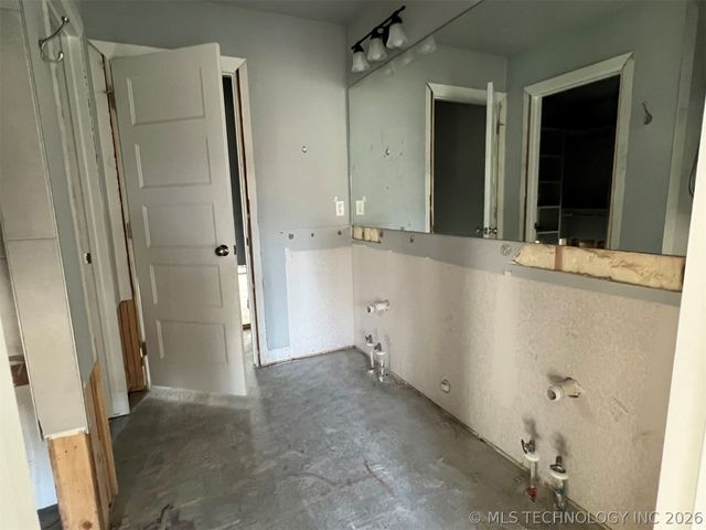 606 N 9 Street, Collinsville, OK 74021