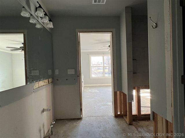 606 N 9 Street, Collinsville, OK 74021