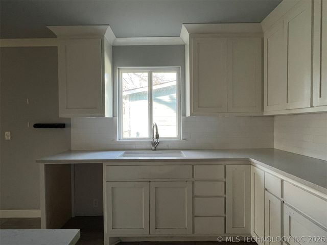 606 N 9 Street, Collinsville, OK 74021