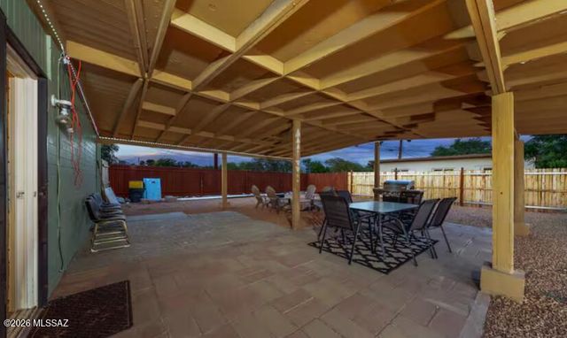 111 S Westmoreland Avenue, Tucson, AZ 85745