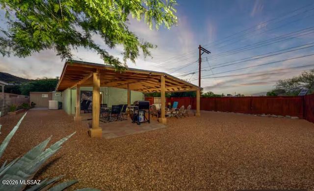 111 S Westmoreland Avenue, Tucson, AZ 85745