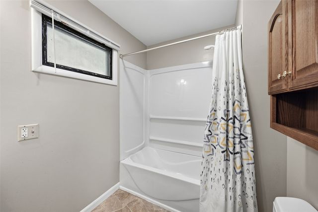 223 17th Street, Cedar Rapids, IA 52402