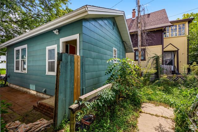 223 17th Street, Cedar Rapids, IA 52402