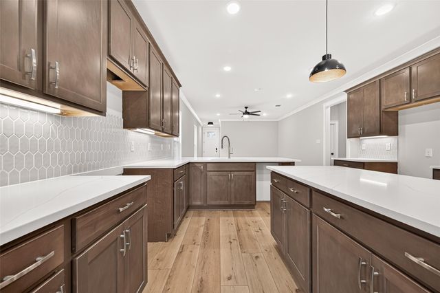 11227 Moccasin Drive, Montgomery, TX 77316