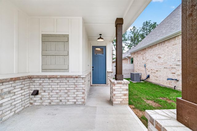 11227 Moccasin Drive, Montgomery, TX 77316