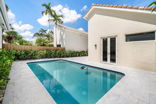 6674 NW 25th Avenue, Boca Raton, FL 33496