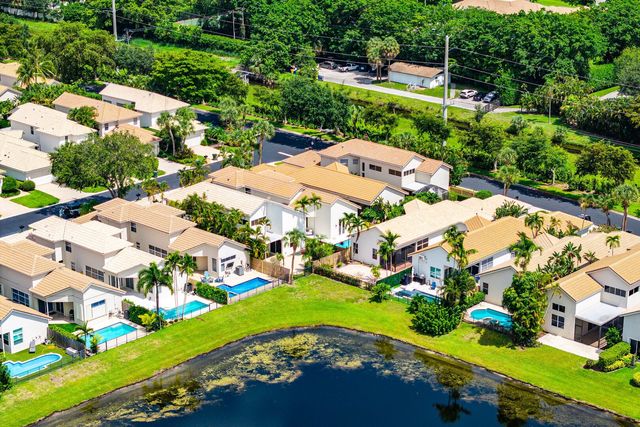 6674 NW 25th Avenue, Boca Raton, FL 33496