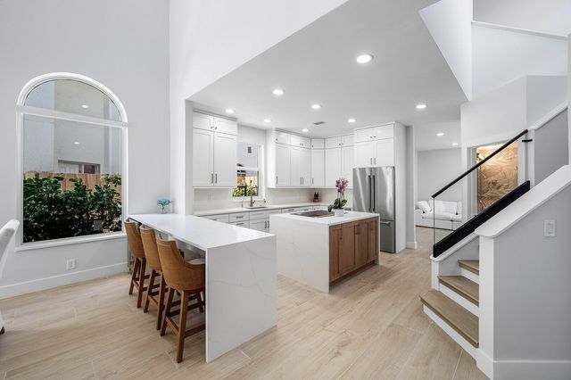 6674 NW 25th Avenue, Boca Raton, FL 33496